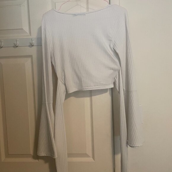 boohoo Cropped Rib Flare Sleeve Top Cream Size US 6 - Picture 4 of 5
